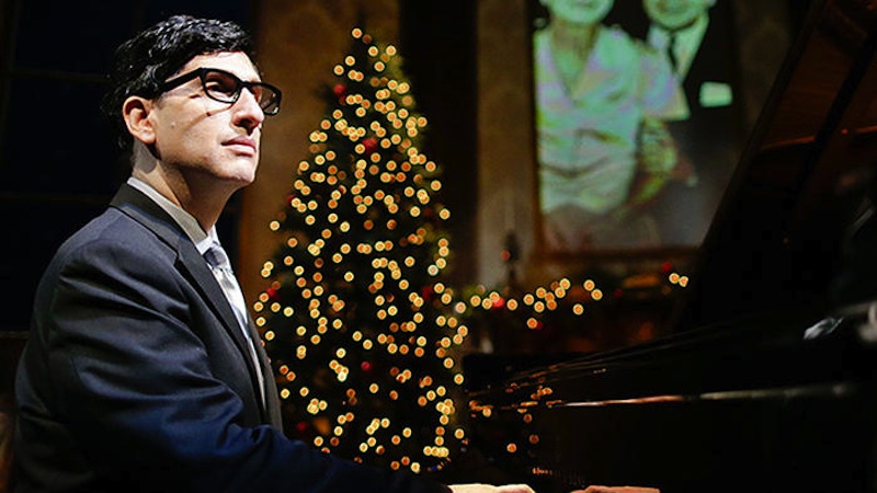 You are currently viewing Hershey Felder as Irving Berlin