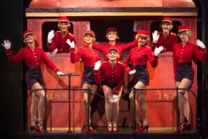 Read more about the article Bullets Over Broadway