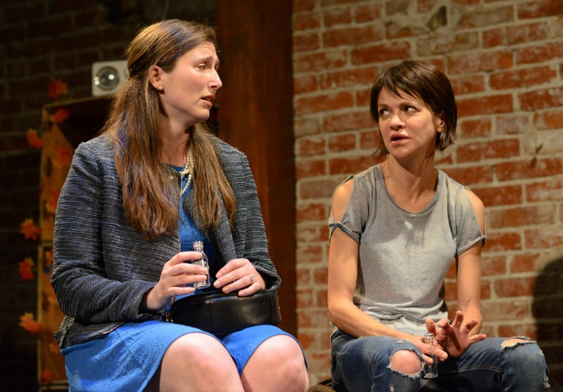 Allison Youngberg and Susan Louise O'Connor in Thanksgiving at the Lounge Theatre (Photo by Cali Bloomberg)